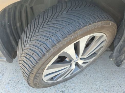 Used 2019 Subaru Ascent Limited AWD/4WD image 5