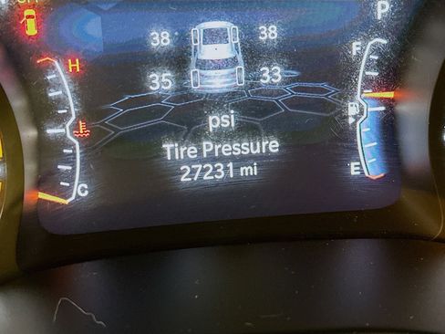 Used 2025 Jeep Compass Latitude image 19