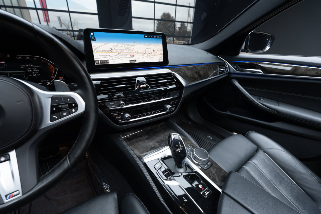 Used 2022 BMW 540i w/ M Sport Package RWD image 30