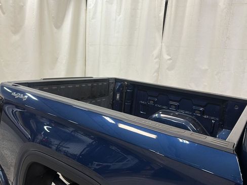 Used 2022 GMC Sierra 1500 Elevation image 14