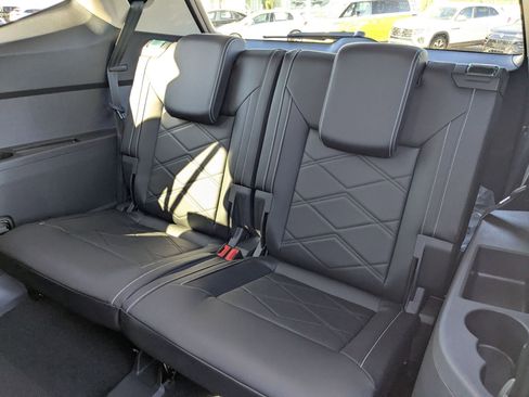 New 2026 Volkswagen Atlas SE image 29