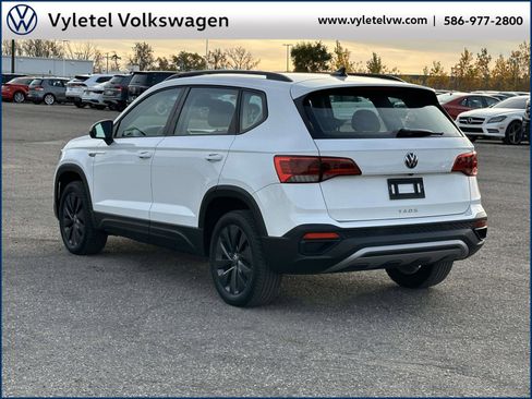 Certified 2022 Volkswagen Taos S w/ IQ Drive S Package image 4