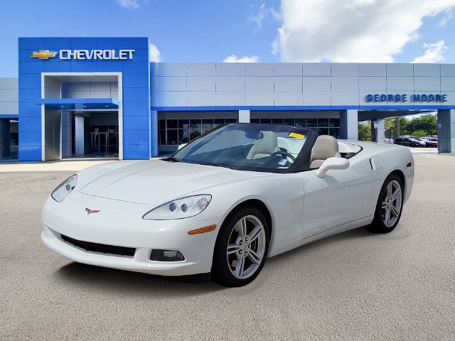 Used 2010 Chevrolet Corvette Convertible w/ Preferred Equipment Group RWD image 2