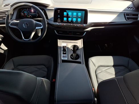 New 2026 Volkswagen Atlas Cross Sport SE image 14