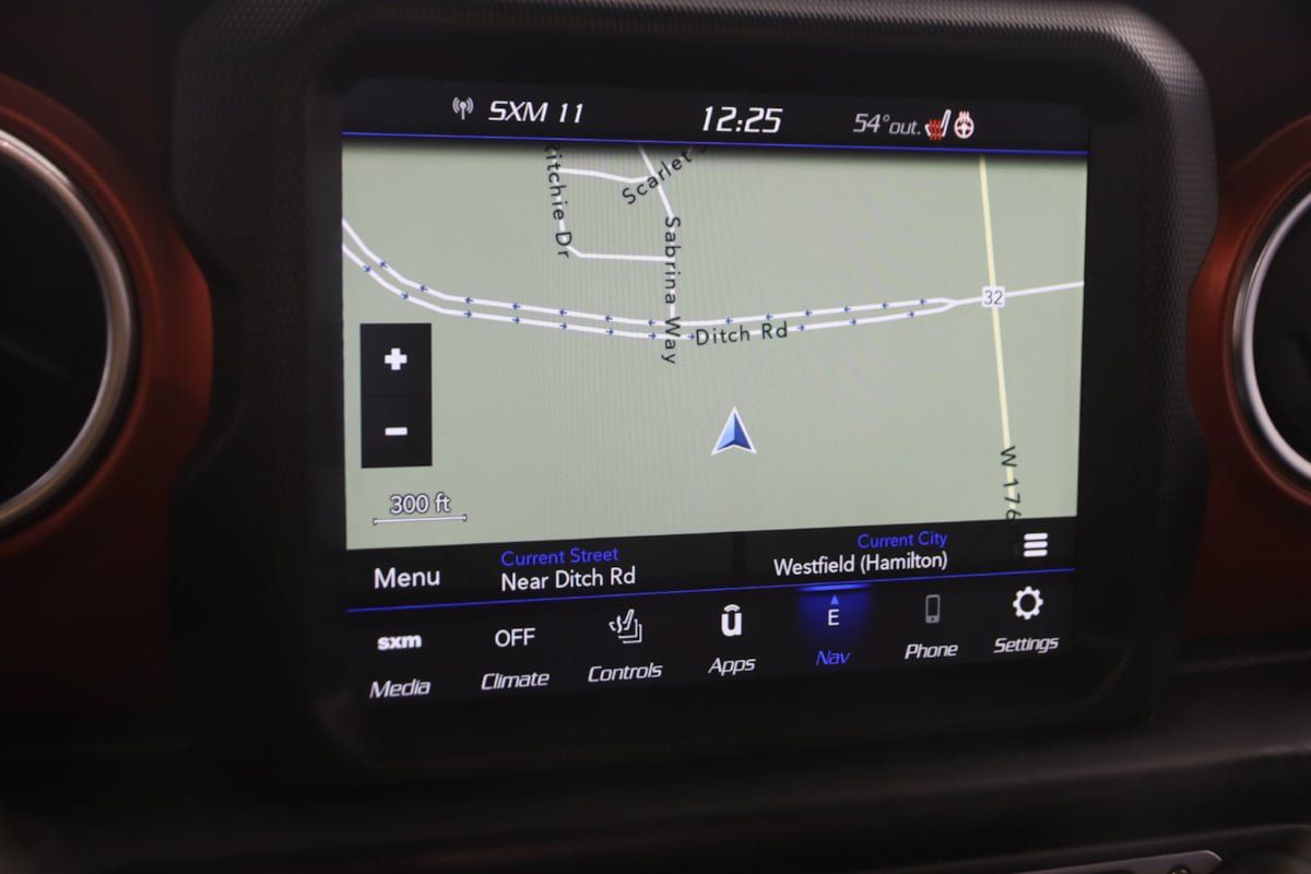 Used 2022 Jeep Gladiator Rubicon w/ Cold Weather Group AWD/4WD image 9