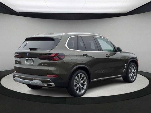 Used 2026 BMW X5 xDrive40i w/ Executive Package AWD/4WD image 8