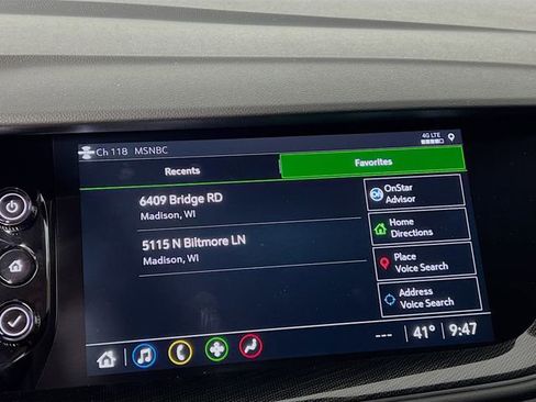 Used 2023 Buick Envision Essence image 13