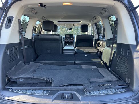 Used 2022 INFINITI QX80 Luxe w/ All-Season Package image 27
