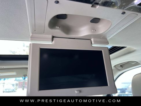 Used 2019 GMC Yukon SLT w/ Open Road Package image 15