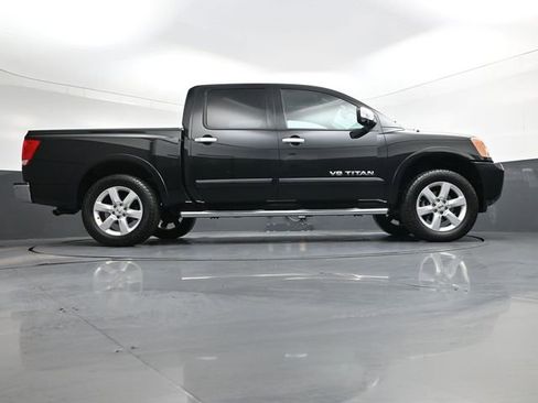 Used 2015 Nissan Titan SL w/ Utility Accessory Package image 28