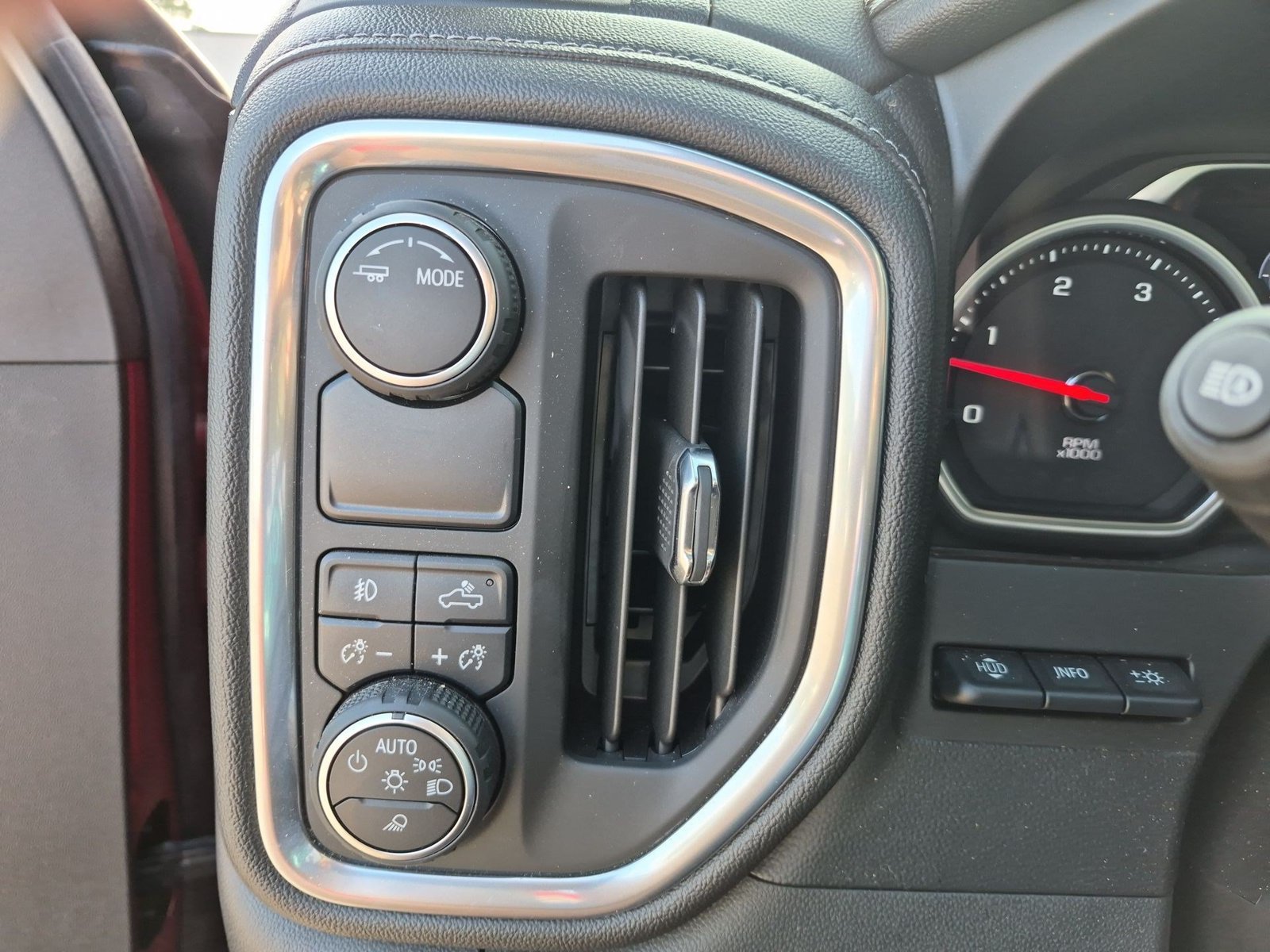Certified 2020 Chevrolet Silverado 2500 LTZ w/ LTZ Plus Package RWD image 18