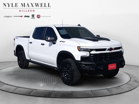 Used 2024 Chevrolet Silverado 1500 ZR2 w/ ZR2 Bison Edition AWD/4WD image 2