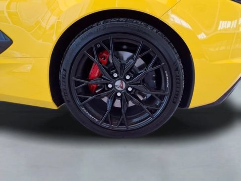 Used 2025 Chevrolet Corvette Stingray Preferred Conv w/ Z51 Performance Package RWD image 26