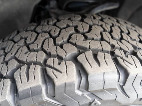 Used 2022 GMC Sierra 1500 SLT w/ SLT Premium Plus Package image 36