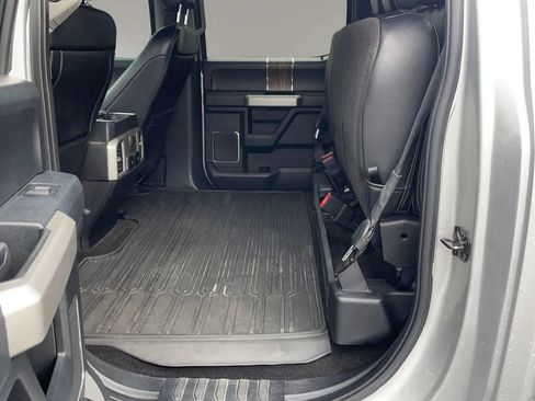 Used 2019 Ford F150 Lariat w/ Equipment Group 502A Luxury AWD/4WD image 36