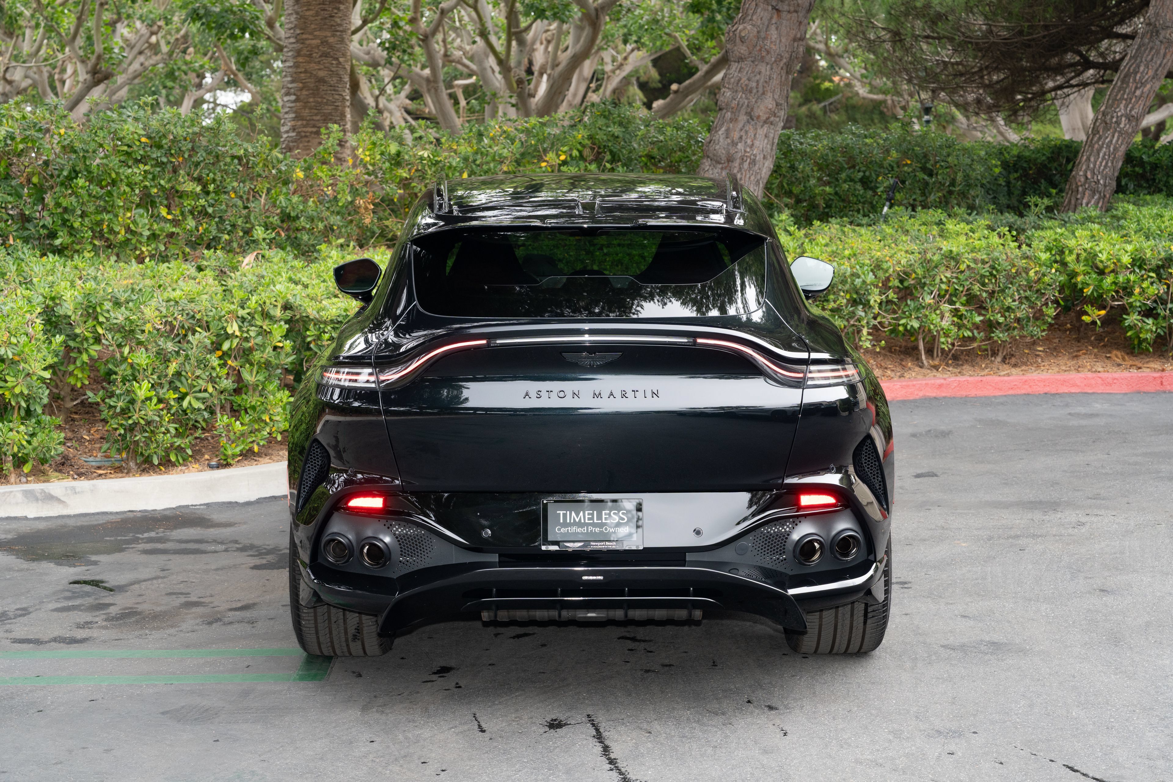Used 2025 Aston Martin DBX 707 AWD/4WD image 6