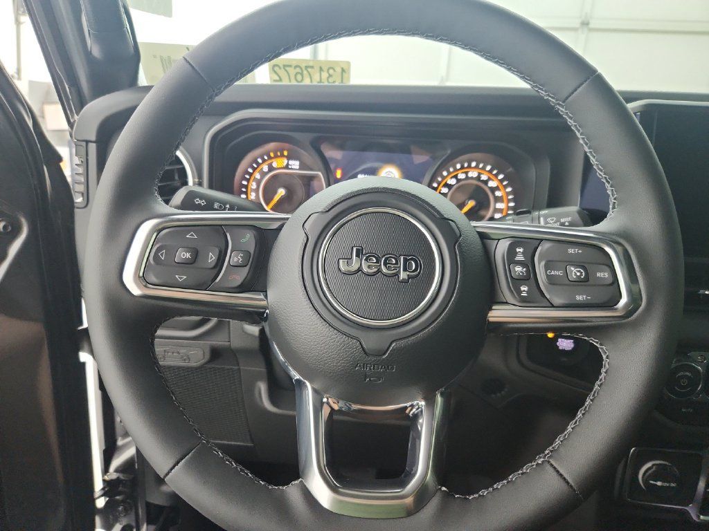 New 2026 Jeep Wrangler Unlimited Sahara AWD/4WD image 21