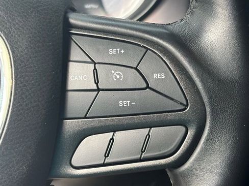 Used 2022 Dodge Charger SXT image 24