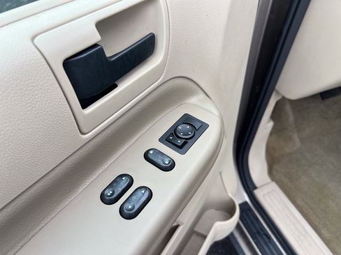 Used 2004 Ford Freestar SES FWD image 14