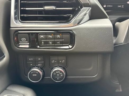 Used 2026 GMC Yukon Elevation w/ LPO, Floor Liner Package AWD/4WD image 24