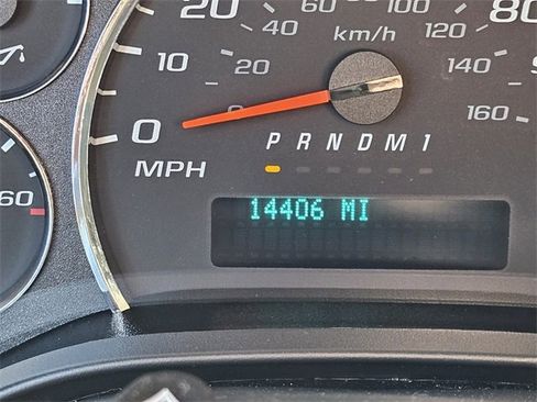 Used 2024 GMC Savana 2500 w/ Driver Convenience Package image 29