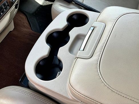 Used 2016 RAM 3500 Laramie image 15