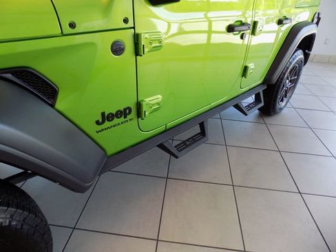 Certified 2025 Jeep Wrangler Unlimited Sport AWD/4WD image 30