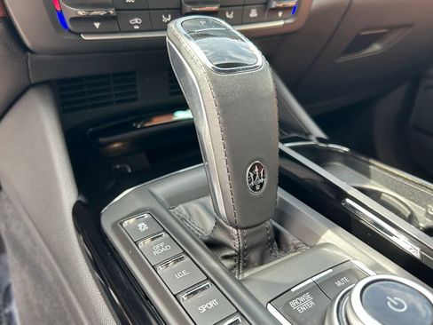 Used 2023 Maserati Levante GT AWD/4WD image 40