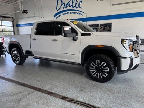 Used 2025 GMC Sierra 2500 Denali Ultimate AWD/4WD image 13
