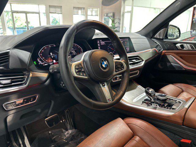 Used 2019 BMW X5 xDrive50i w/ M Sport Package AWD/4WD image 36