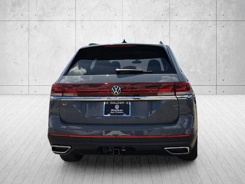 New 2026 Volkswagen Atlas SE FWD image 6