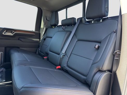 Used 2026 GMC Sierra 2500 Denali w/ Denali Reserve Package AWD/4WD image 11