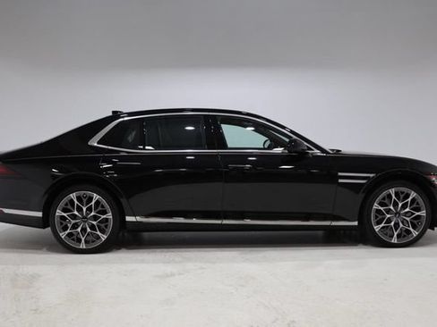 Used 2023 Genesis G90 3.5T AWD/4WD image 9