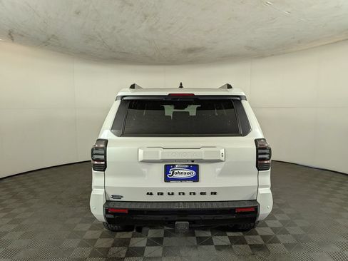 Used 2025 Toyota 4Runner TRD Sport AWD/4WD image 8