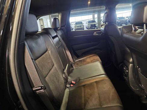 Used 2021 Jeep Grand Cherokee Laredo X image 34