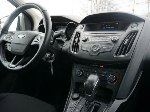 Used 2018 Ford Focus SE w/ Cold Weather Package image 31