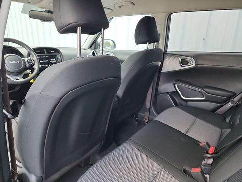 Used 2024 Kia Soul LX w/ Option Group 015 image 36