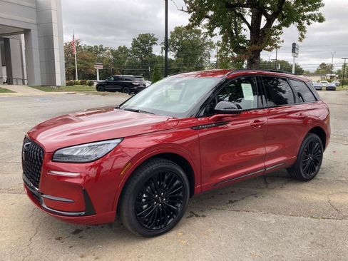 New 2026 Lincoln Corsair Premiere image 9