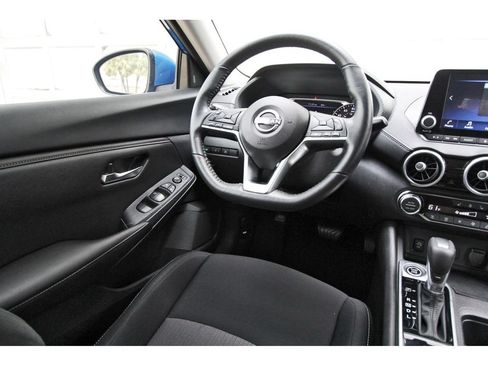 Certified 2025 Nissan Sentra SV w/ All-Weather Package FWD image 8