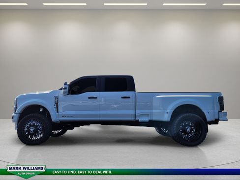 Used 2024 Ford F450 Limited w/ FX4 Off-Road Package AWD/4WD image 7