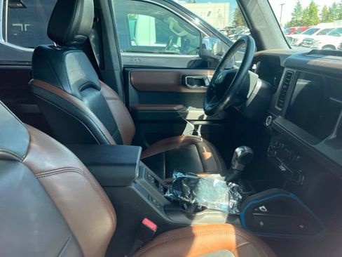 Used 2023 Ford Bronco Outer Banks w/ Sasquatch Package AWD/4WD image 14