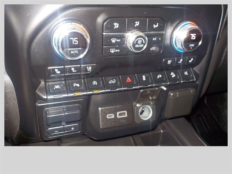 Used 2021 GMC Sierra 1500 Denali w/ Denali Ultimate Package AWD/4WD image 24