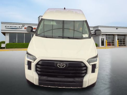 Used 2023 Toyota Tundra SR5 w/ SR5 Convenience Package AWD/4WD image 3