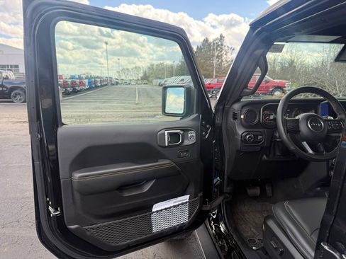 New 2025 Jeep Wrangler Unlimited Rubicon 392 AWD/4WD image 17