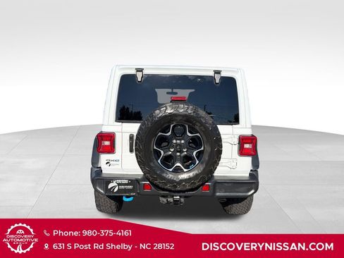 Used 2022 Jeep Wrangler Unlimited Rubicon 4xe w/ Cold Weather Group AWD/4WD image 11