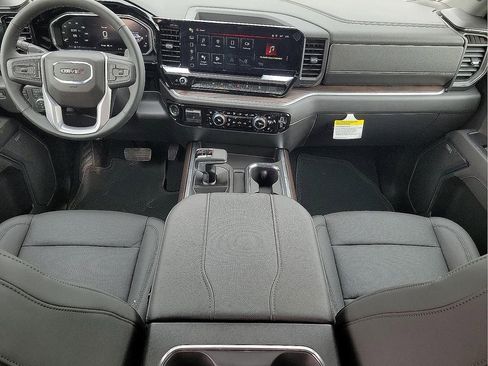 New 2026 GMC Sierra 1500 SLT image 11