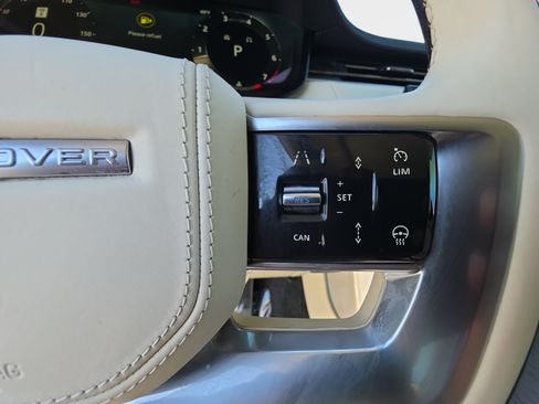 Certified 2023 Land Rover Range Rover SE AWD/4WD image 18