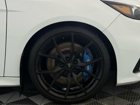 Used 2017 Ford Focus RS image 14