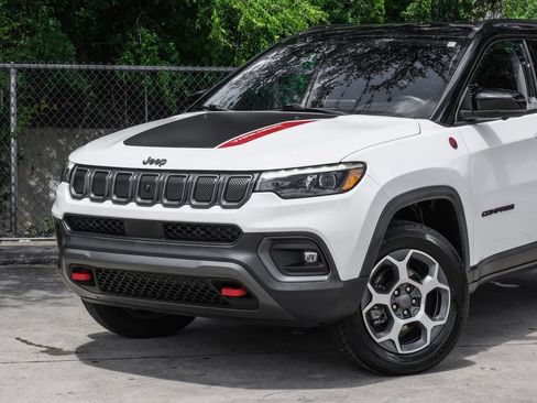 Used 2022 Jeep Compass Trailhawk w/ Trailhawk Elite Group AWD/4WD image 12