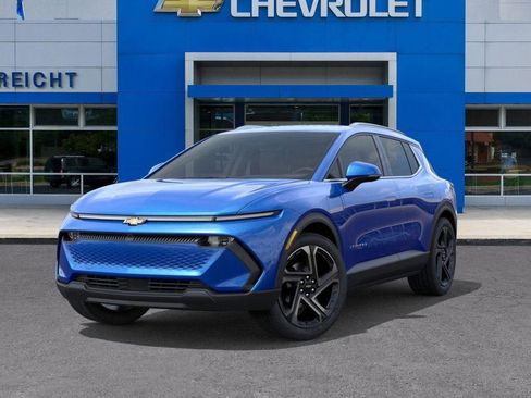 New 2026 Chevrolet Equinox EV LT image 6